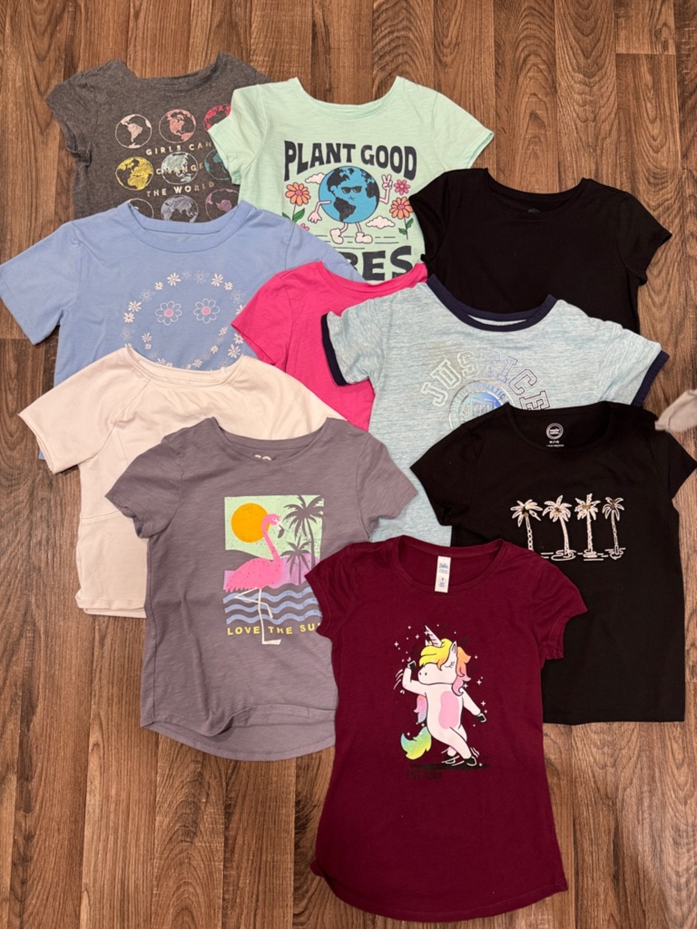 Lot of Girls' Assorted Short-Sleeve Graphic Tees - Multiple Colors